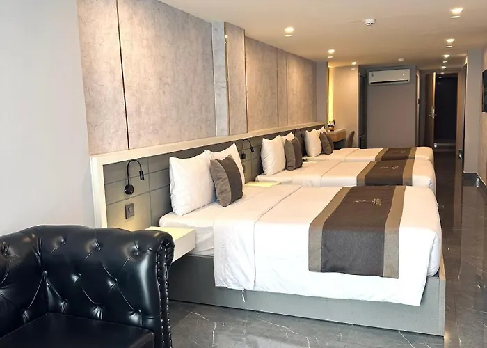 Lion 9 Hotel