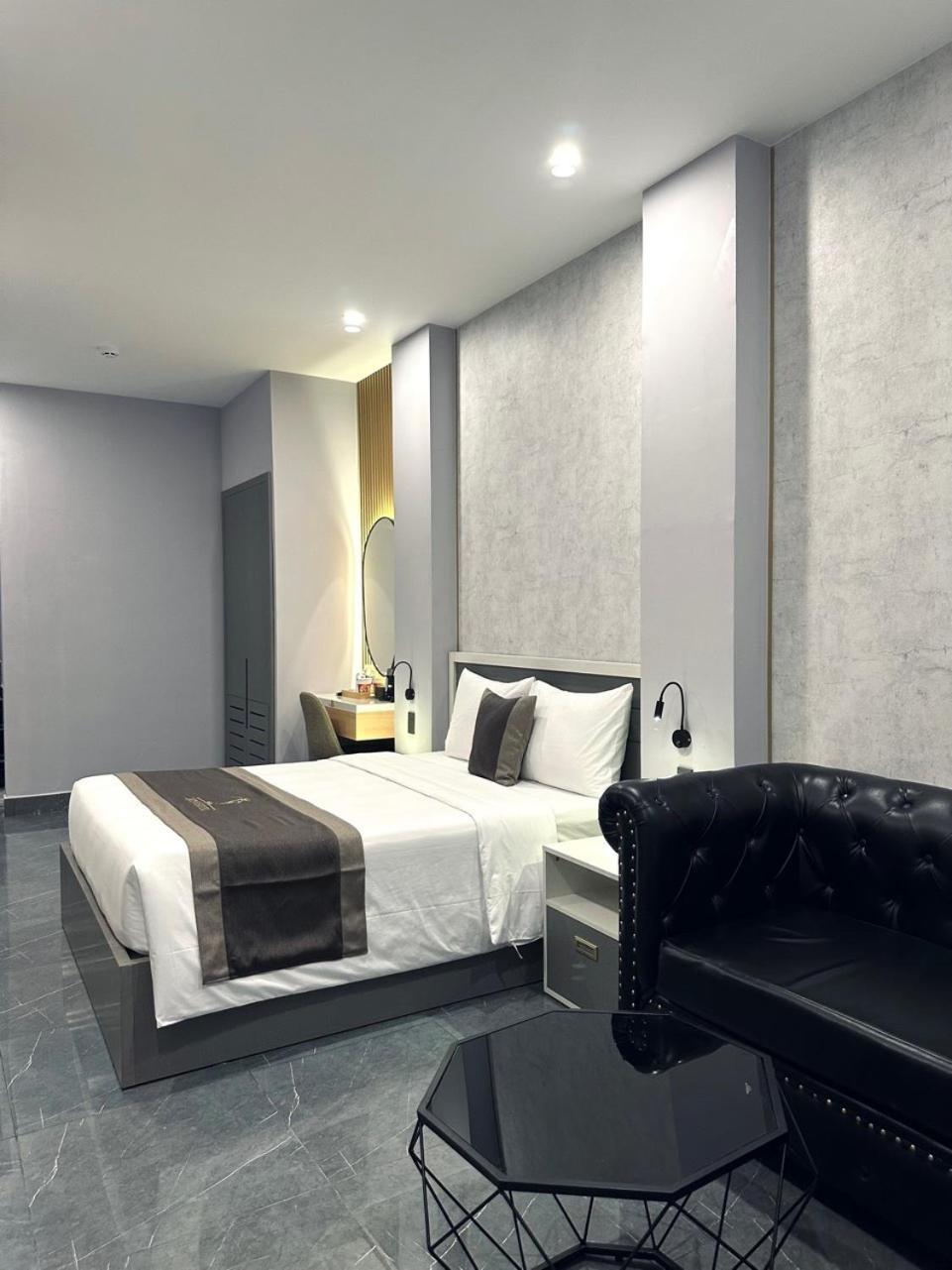 Lion 9 Hotel