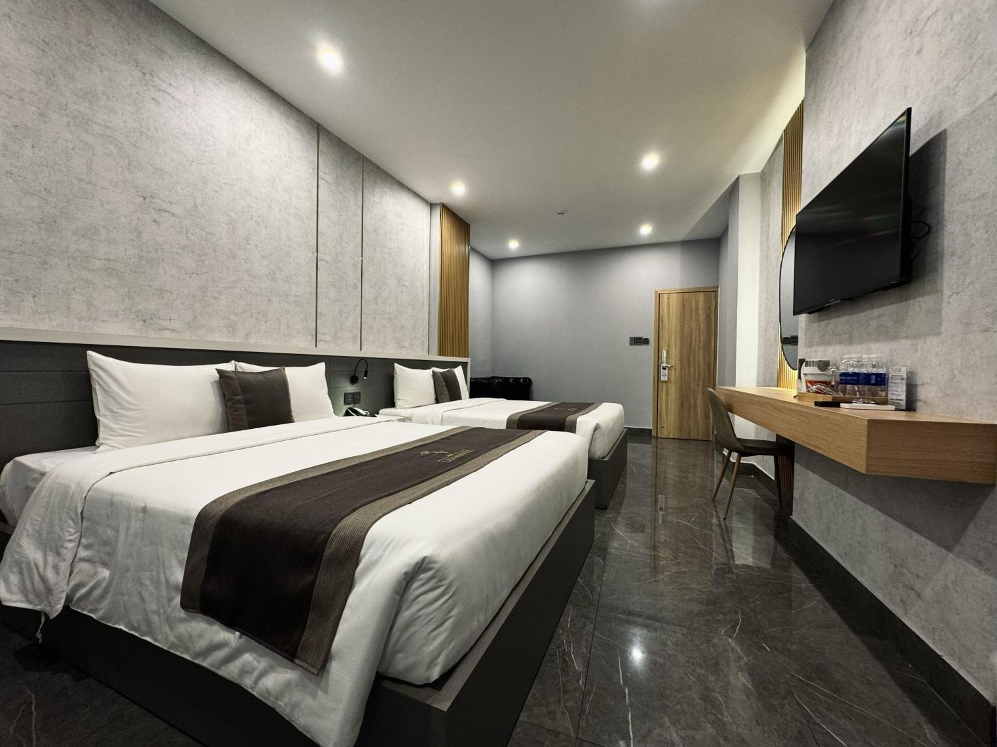 Lion 9 Hotel *