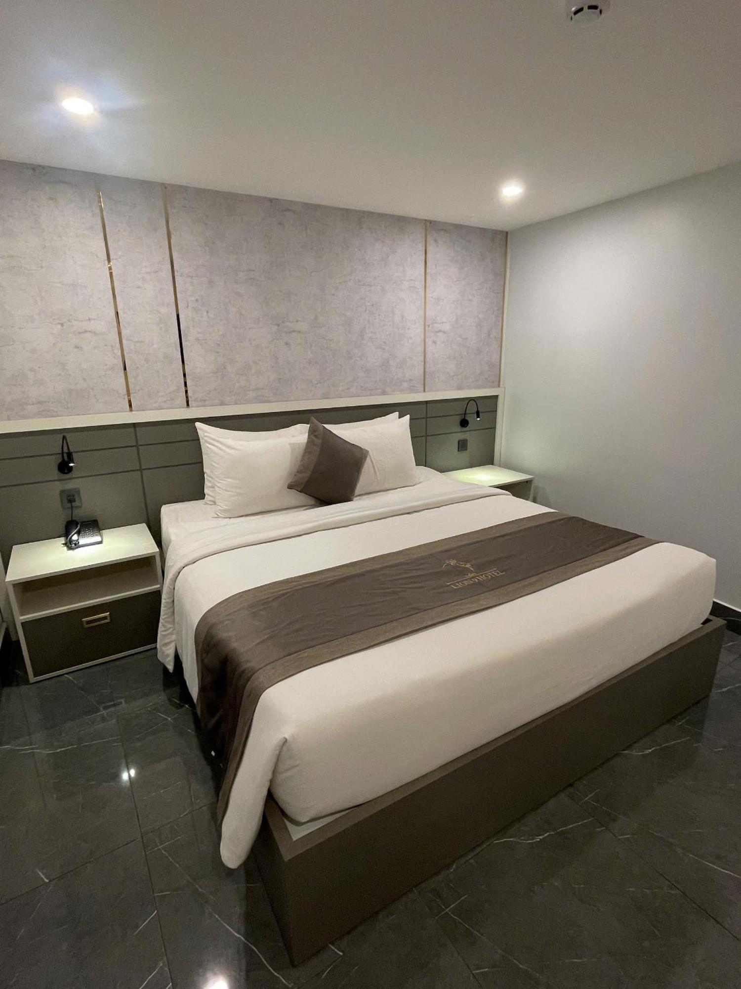 Lion 9 Hotel